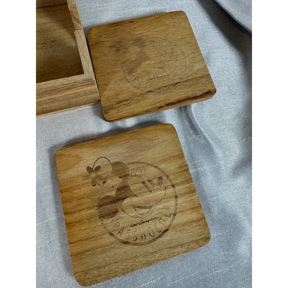 Disney Minnie Mouse Passholder‎ Wooden Coasters Set with Holder
